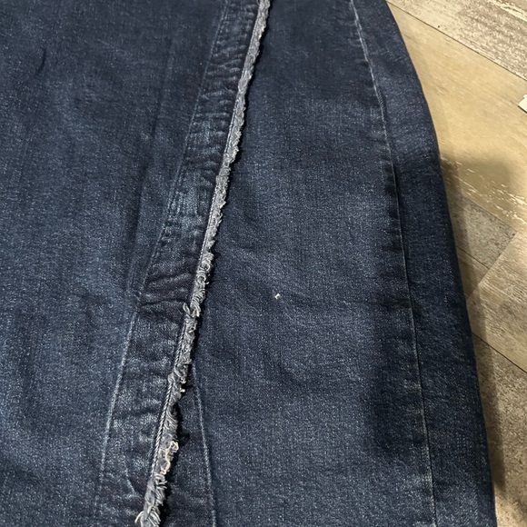 Madewell Raw Hem Denim Midi Skirt Size 25 Faux Wrap Zip Up - Picture 4 of 11